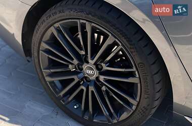 Седан Audi A4 2016 в 