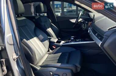 Седан Audi A4 2016 в 