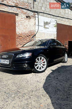 Седан Audi A4 2011 в Луцке