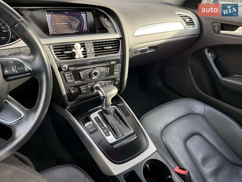 Седан Audi A4 2013 в Києві
