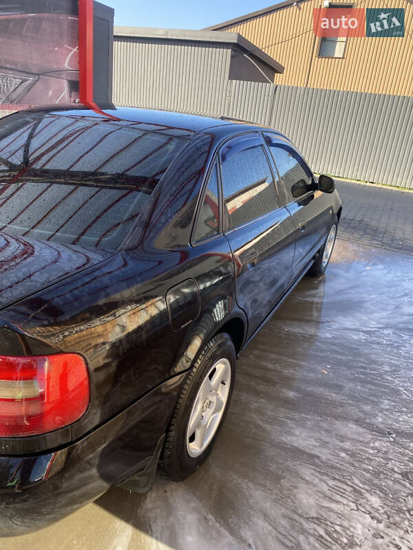 Седан Audi A4 1998 в Умани фото 6 Седан Audi A4 1998 в Умани