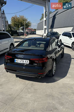 Седан Audi A4 2016 в 
