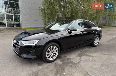 Седан Audi A4 2022 в Києві