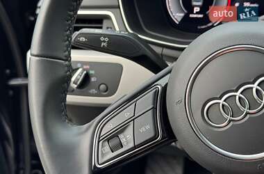 Седан Audi A4 2022 в 
