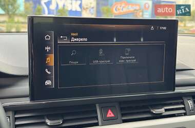 Седан Audi A4 2022 в 