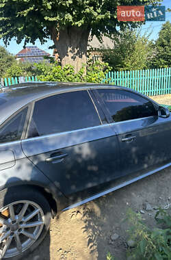 Седан Audi A4 2015 в 