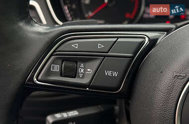 Седан Audi A4 2021 в 