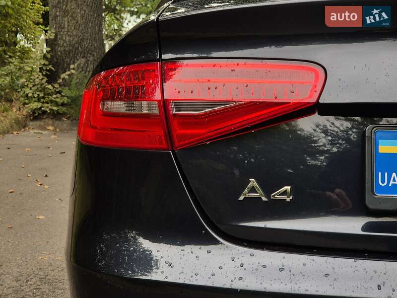 Седан Audi A4 2013 в Киеве