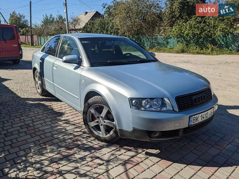 Седан Audi A4 2003 в Славуте