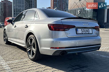 Седан Audi A4 2018 в 