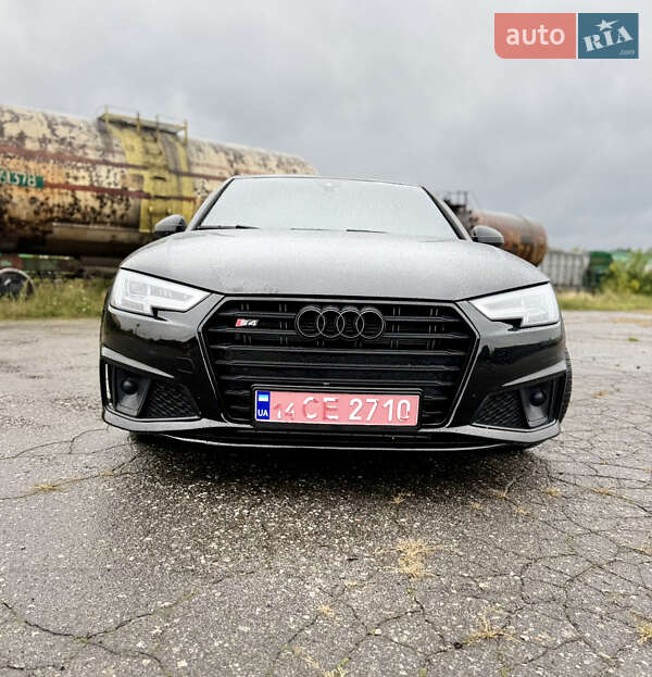 Седан Audi A4 2019 в Вінниці