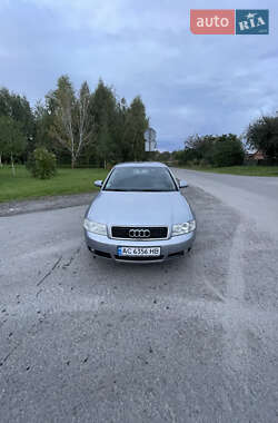 Седан Audi A4 2004 в 