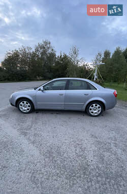 Седан Audi A4 2004 в 