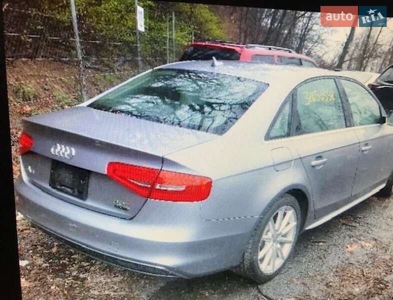 Седан Audi A4 2015 в Киеве