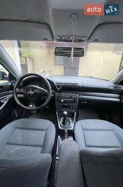 Седан Audi A4 1996 в 