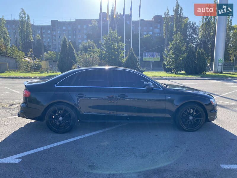 Седан Audi A4 2015 в Івано-Франківську