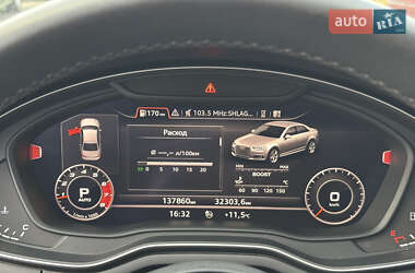 Седан Audi A4 2018 в 