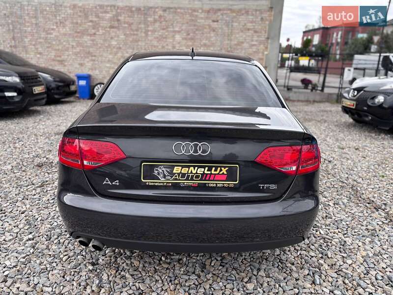 Седан Audi A4 2010 в Коломые