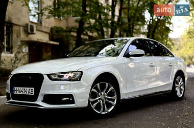 Седан Audi A4 2012 в Ізмаїлі