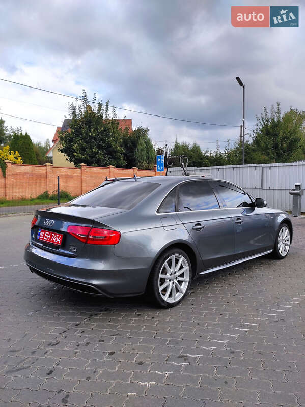 Седан Audi A4 2014 в Луцке