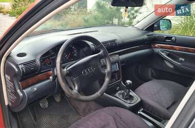 Седан Audi A4 1996 в 