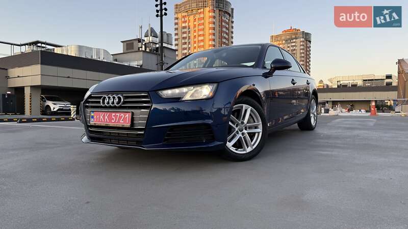 Седан Audi A4 2017 в Киеве