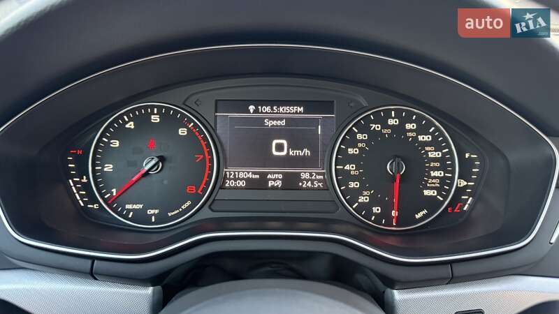 Седан Audi A4 2017 в Киеве