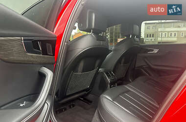Седан Audi A4 2023 в 