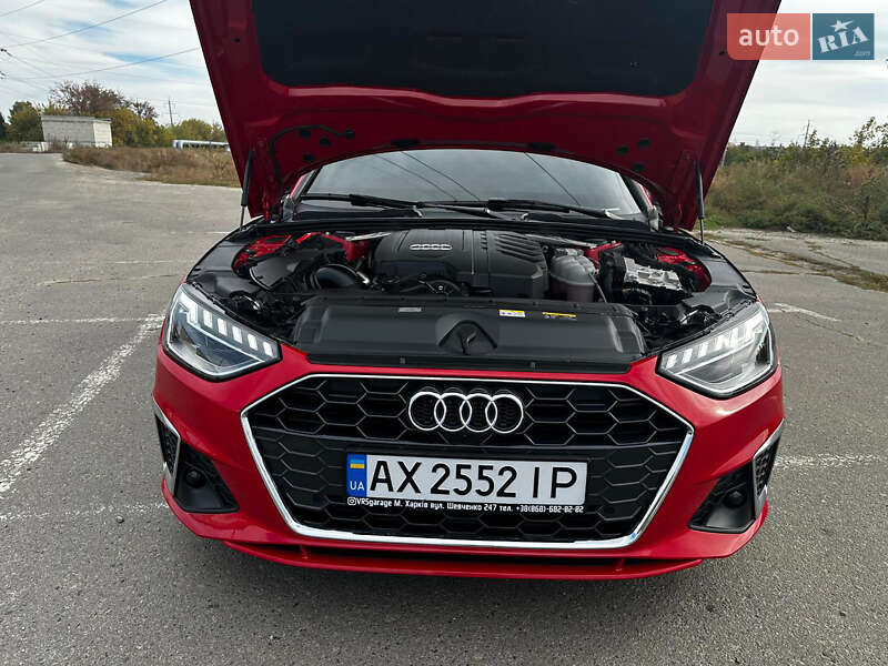 Седан Audi A4 2023 в Яворове