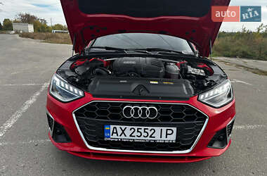 Седан Audi A4 2023 в 