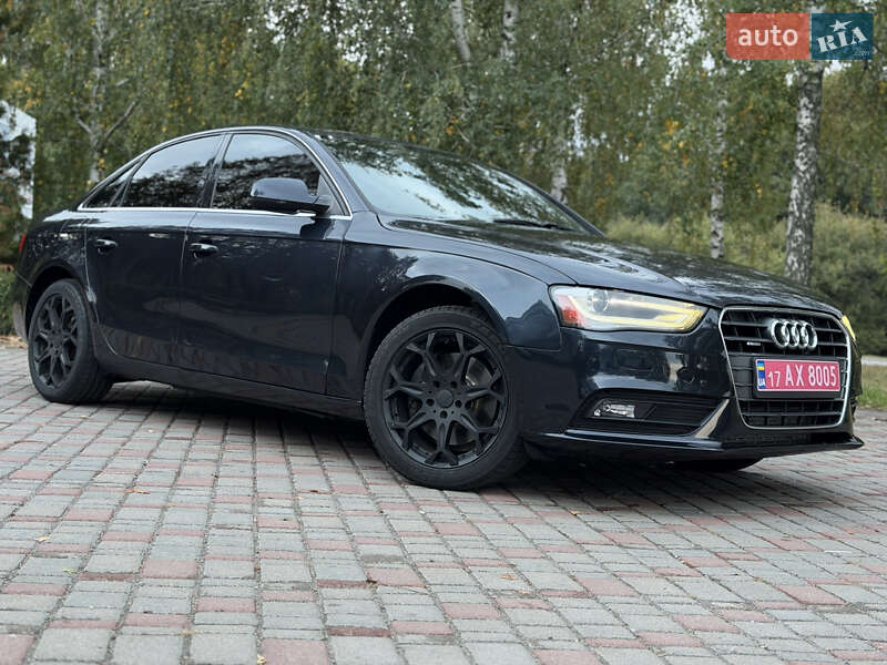 Седан Audi A4 2013 в Лубнах