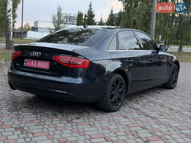 Седан Audi A4 2013 в Лубнах