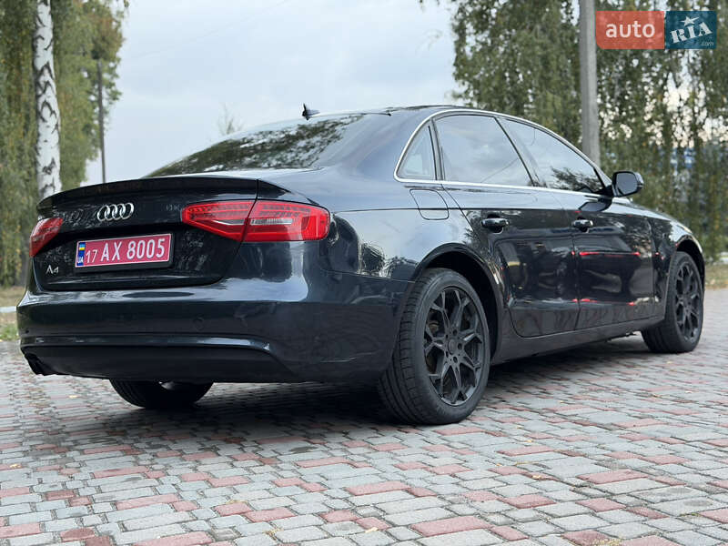 Седан Audi A4 2013 в Лубнах
