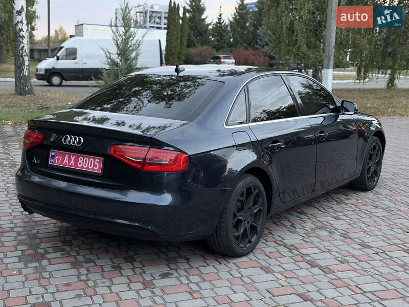 Седан Audi A4 2013 в Лубнах