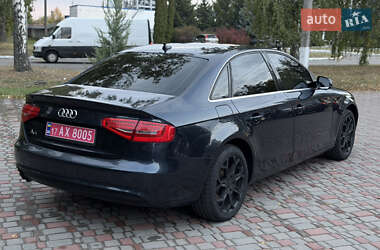 Седан Audi A4 2013 в 