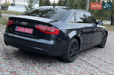 Седан Audi A4 2013 в 