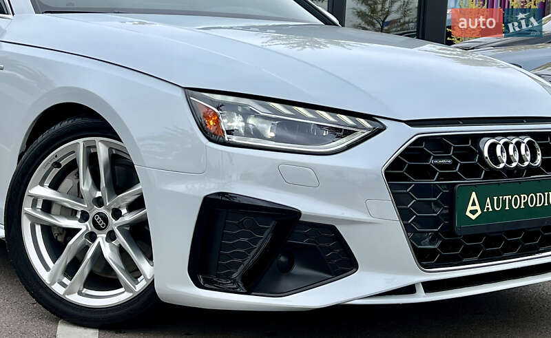 Седан Audi A4 2022 в Киеве