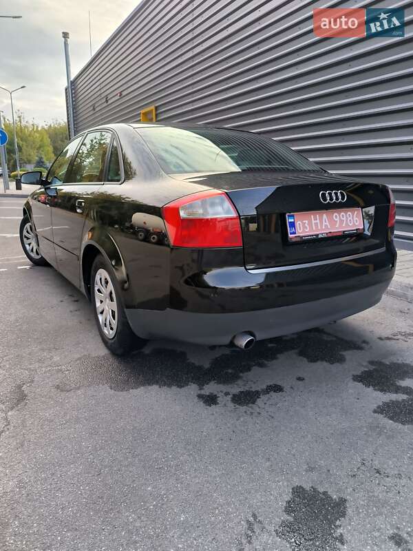 Седан Audi A4 2002 в Киеве