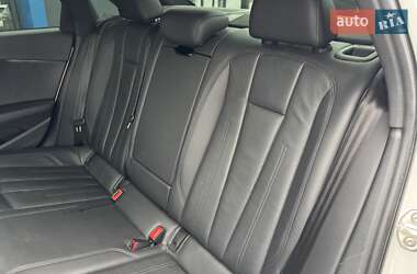 Седан Audi A4 2018 в 