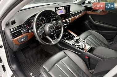 Седан Audi A4 2021 в 