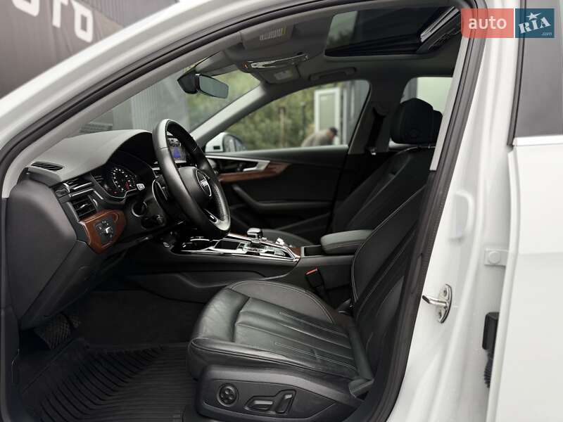 Седан Audi A4 2021 в Львові