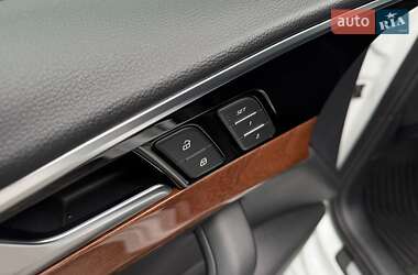 Седан Audi A4 2021 в 
