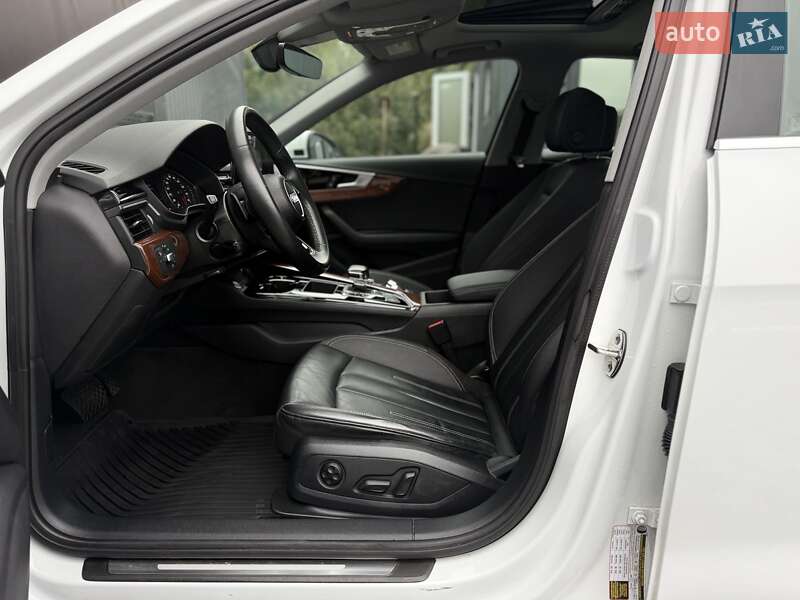 Седан Audi A4 2021 в Львові