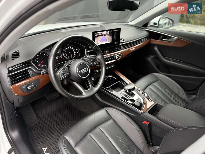 Седан Audi A4 2021 в Львові