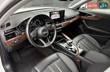 Седан Audi A4 2021 в 