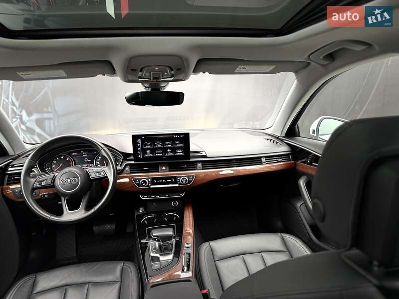 Седан Audi A4 2021 в Львові