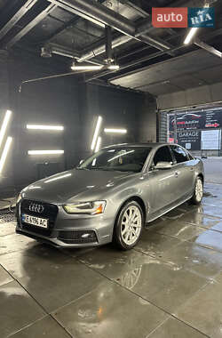 Седан Audi A4 2015 в 