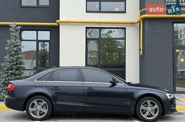 Седан Audi A4 2014 в 