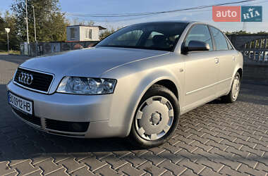 Седан Audi A4 2004 в 
