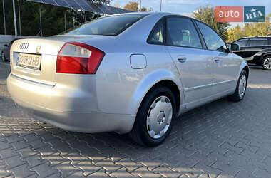 Седан Audi A4 2004 в 